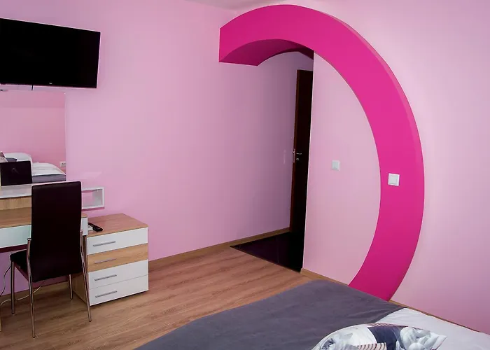 Otel комплекс кремен Yukarı Cuma